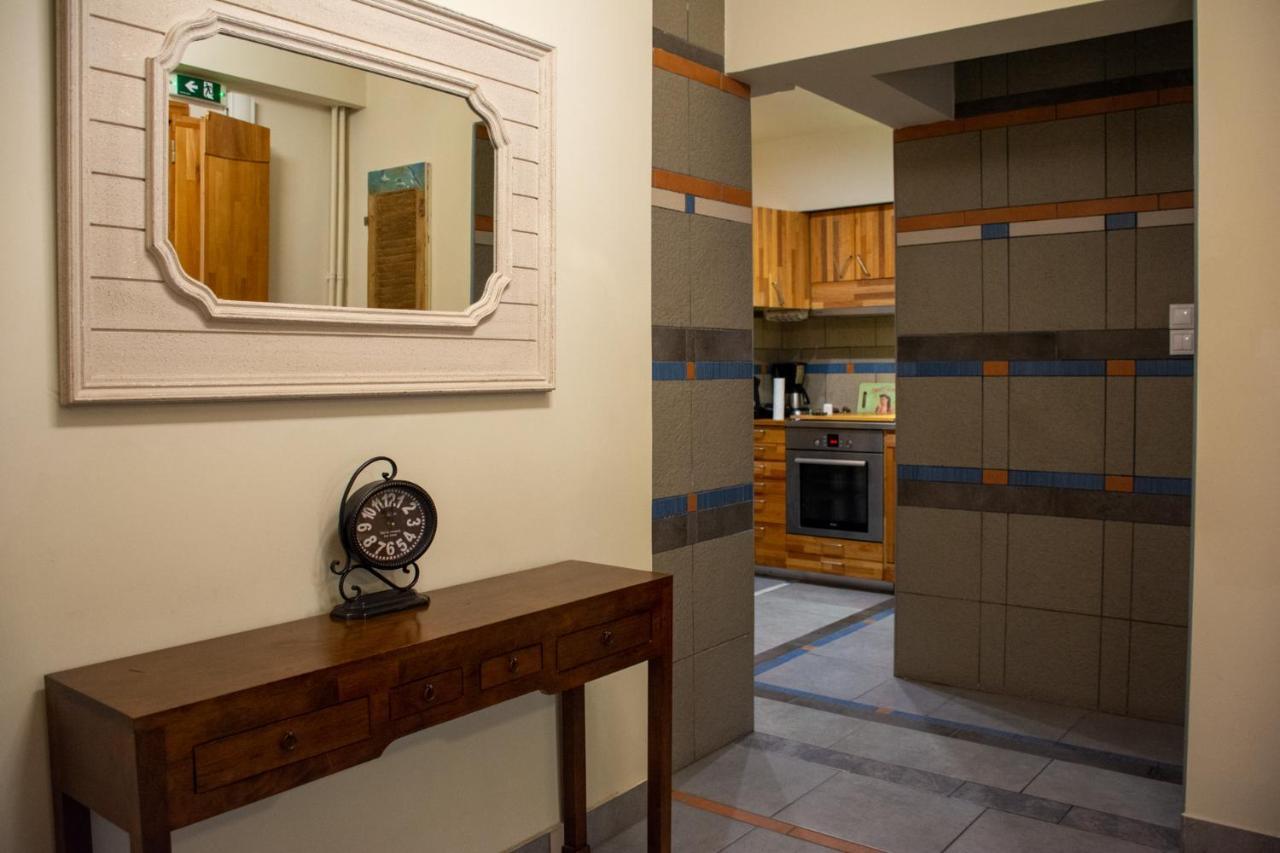 Handcrafted Unique Flat, 200M From The Acropolis 아테네 외부 사진